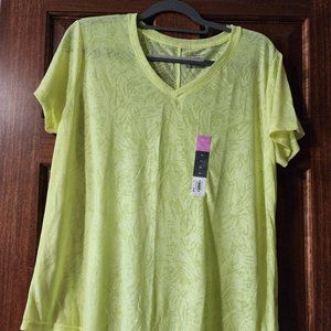 Tek Gear Essential Short Sleeve V-Neck Tee